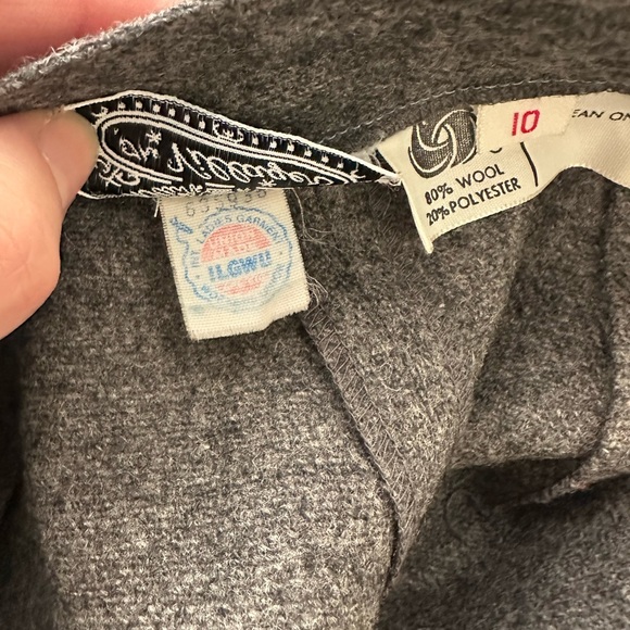 Vintage Grey Wool Shorts - Picture 5 of 5